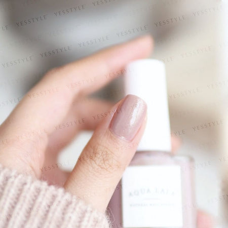 AQUA LALA - Young Girl Nearby The Bay Nail Polish, 15ml, 60 g, 4892021001360