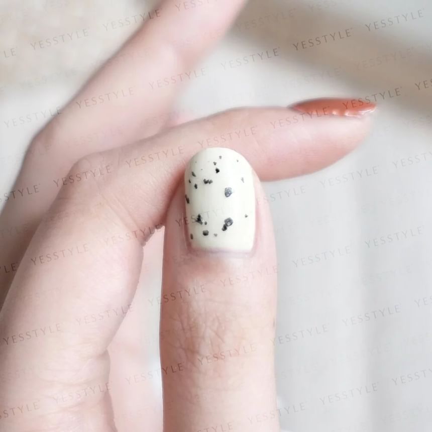 AQUA LALA - Quail Egg Nail Polish, 15ml, 61 g, 4892021001905