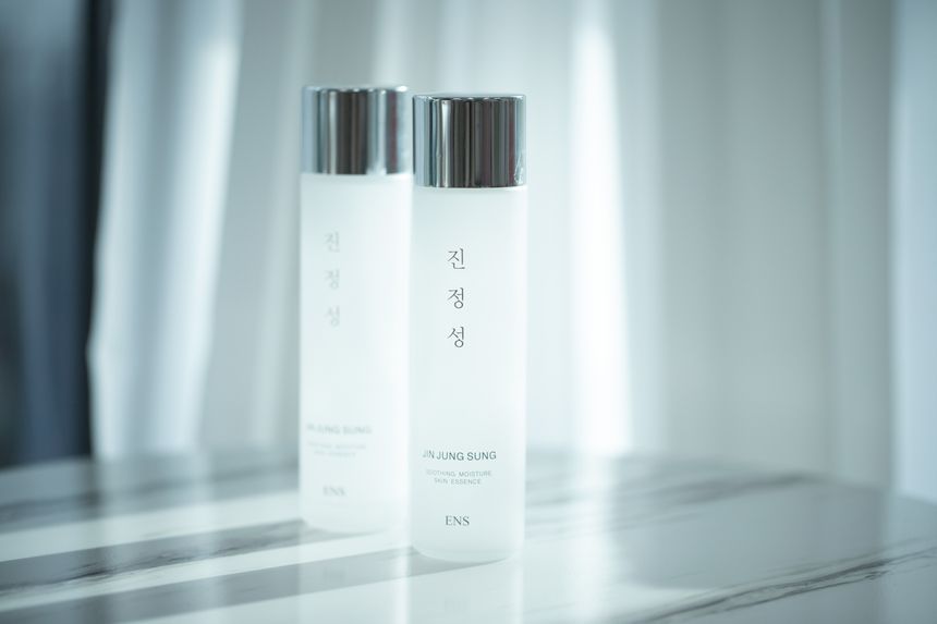 JIN JUNG SUNG - Soothing Moisture Skin Essence, 150ml, 391 g, 8809540518097