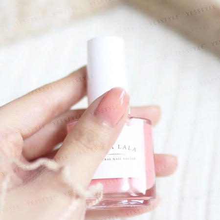 AQUA LALA - Camellia Nail Polish, 15ml, 61 g, 4892021001304