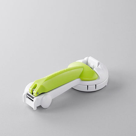 Green Bell - Nail Clipper with Stainless Steel, 1 pc, 75 g, 4972525501385