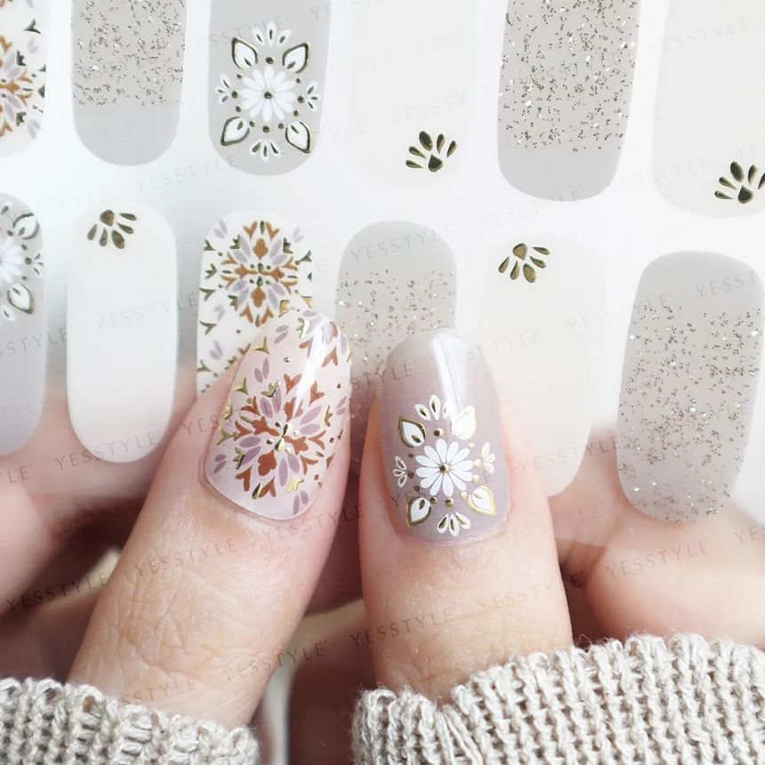Lunacaca - Wandering Smile Nail Art Stickers, 24 pcs, 10 g, 4892024001080