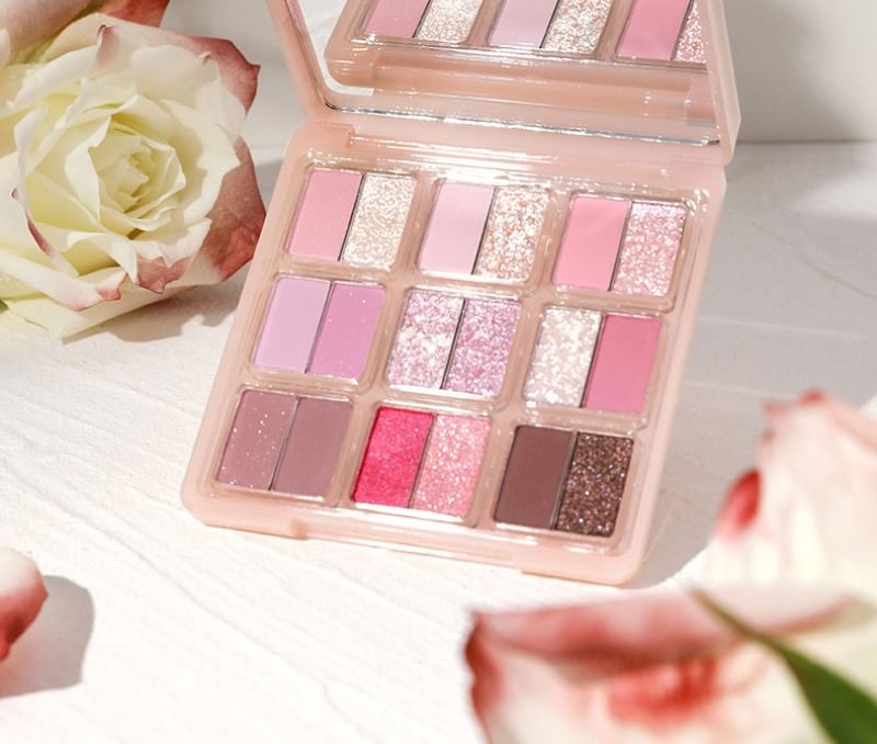 HOLD LIVE - Rose Bunny 18 Color Eyeshadow Palette - 02, #H02- 12.6g, 131 g, 6955416234317