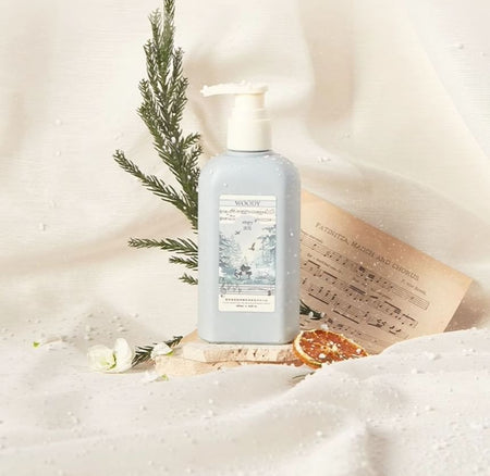 roopy - Poetic Series Woody Plant Essential Oil Fragrant Body Lotion - Floating Forest, Floating Forest - 250ml, 400 g, 6972598242657
