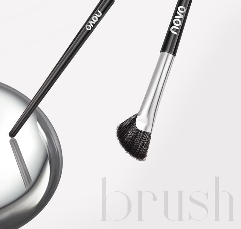 NOVO - Half Moon Nose Contour Brush, 1pc, 30 g, 6974499296296