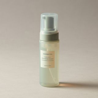AROMATICA - Pure & Soft Feminine Wash Chamomile & Tee Tree, 170ml, 252 g, 8809238964762