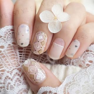 Lunacaca - Watery Moonbeams Daisy Nail Art Sticker, 24 Pcs, 50 g, 48920220100