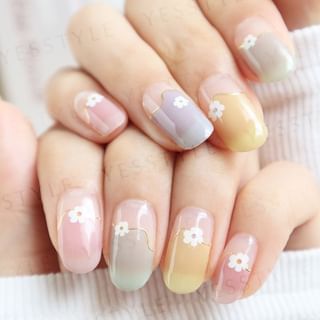 Lunacaca - Flower Of Radiant Dreams Nail Art Stickers, 24 pcs, 19 g, 4892022001043