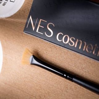 NES cosmetics - Mini Fan Mascara Brush, 1 pc, 20 g, 4711061840011